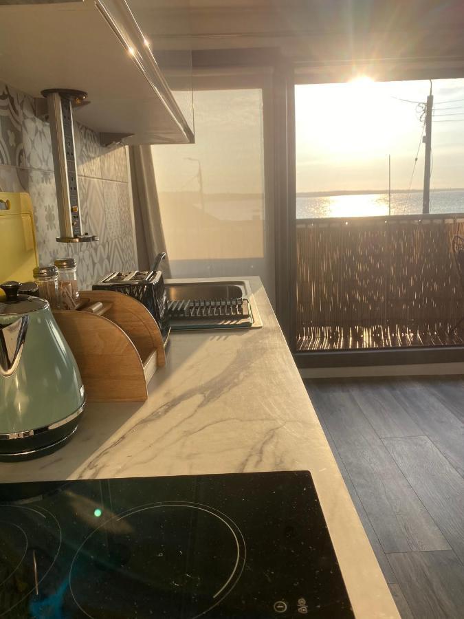 スケリーズLifeboat Houseアパートメント エクステリア 写真